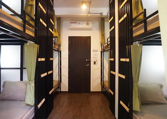 Feel Good Pinklao Hostal