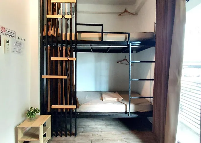 Hostal Feel Good Pinklao Bangkok