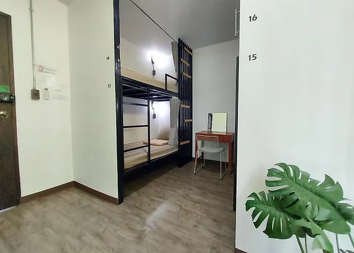 Feel Good Pinklao Hostal Bangkok