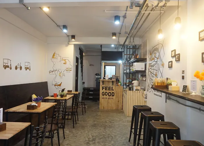 Feel Good Pinklao Hostal Bangkok