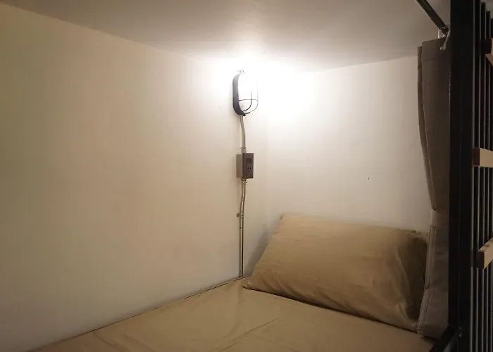 Feel Good Pinklao Hostal Bangkok